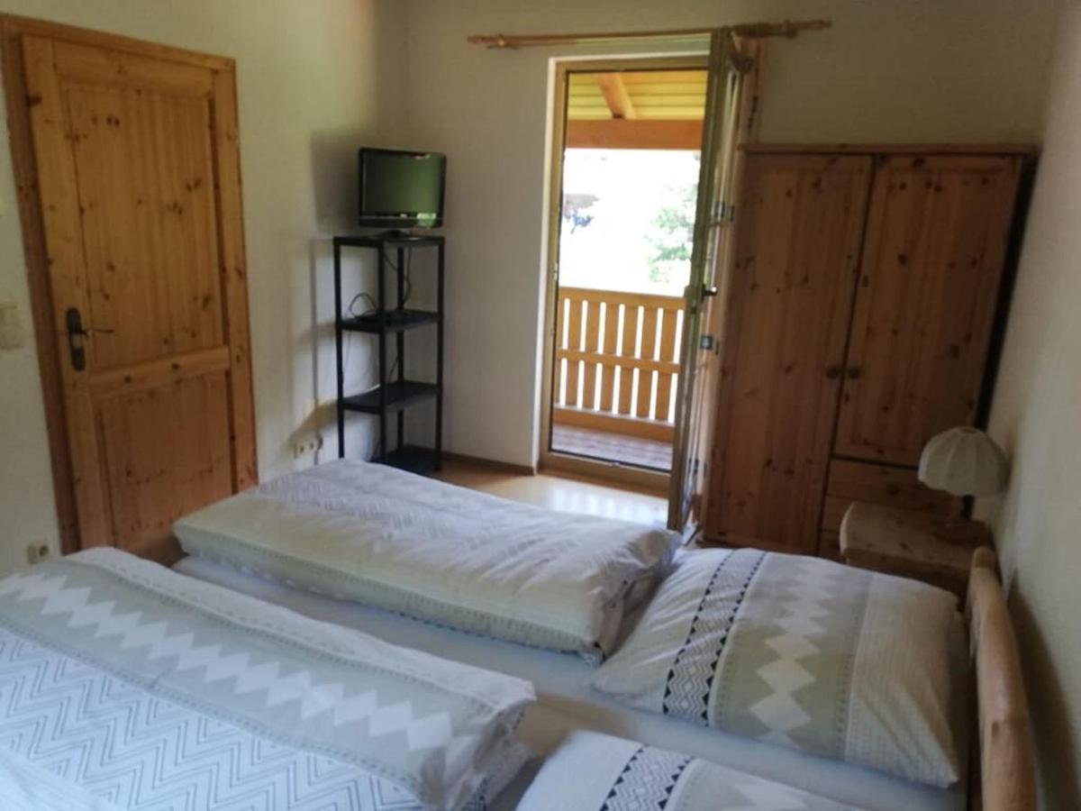 Ferienwohnung Und Sommerhaus Unter Der Burg Falkenberg  Extérieur photo