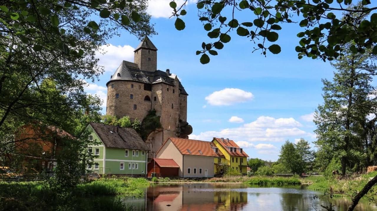Ferienwohnung Und Sommerhaus Unter Der Burg Falkenberg  Extérieur photo